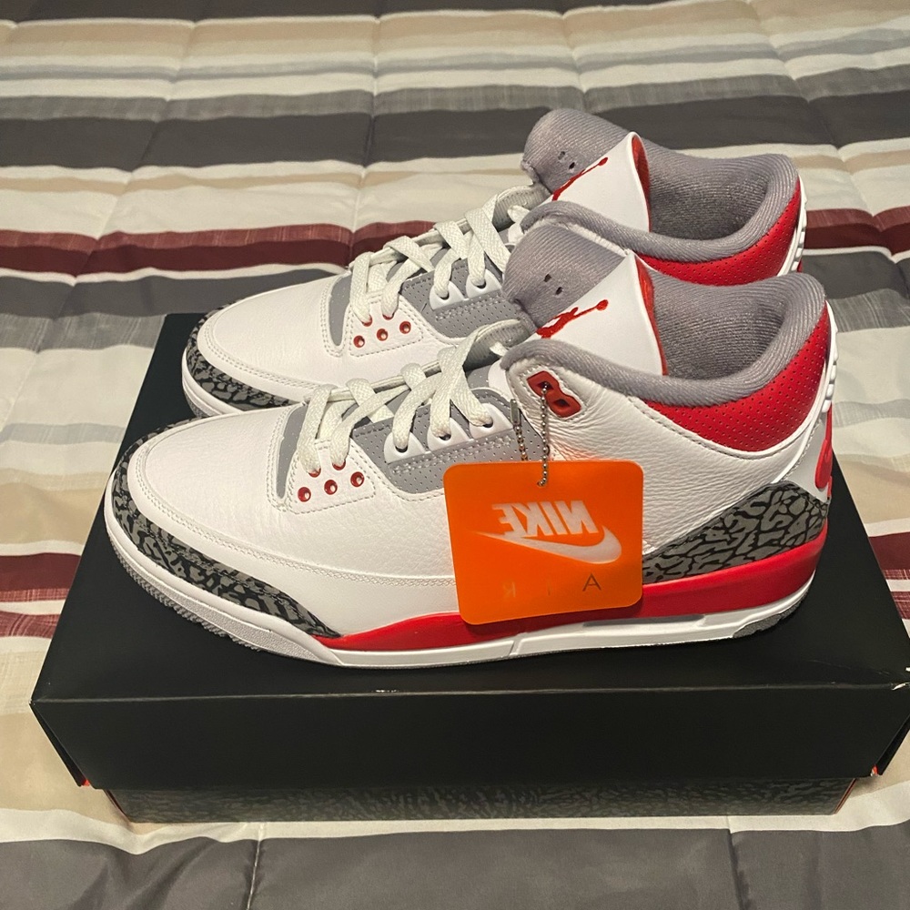 Fire red 3s